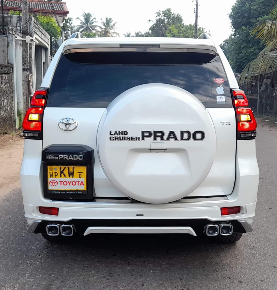 land crcruiser prado 150