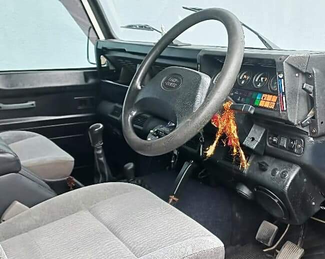 Land Rover Defender 110