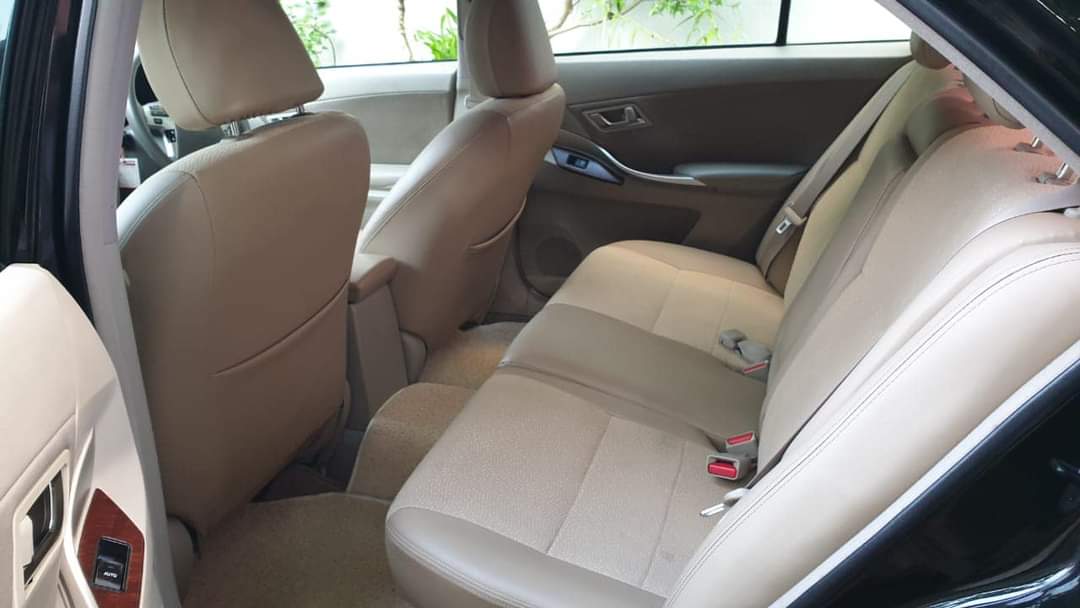 Toyota Premio G grade