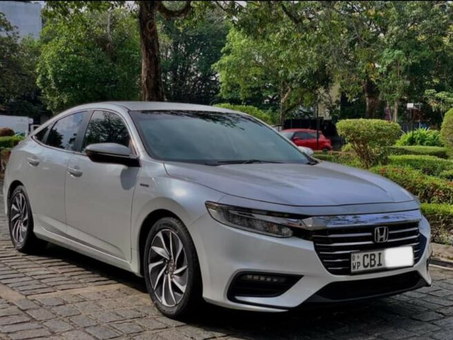 Honda insight ZE4 EX 2018