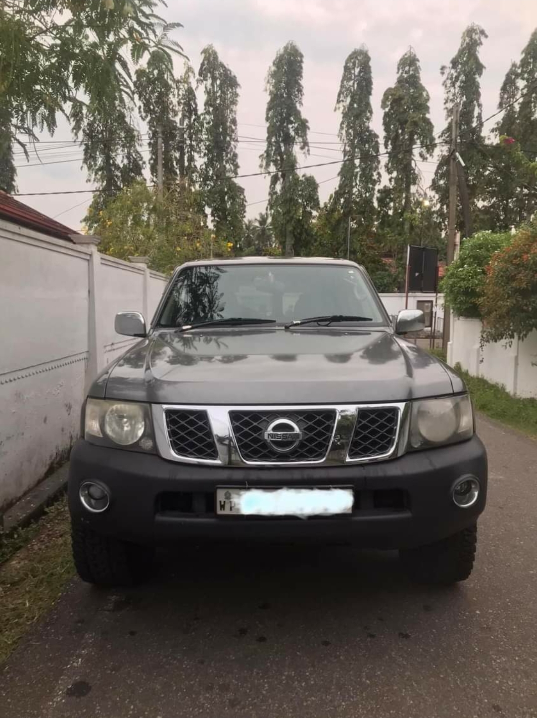 Nissan Petrol y61