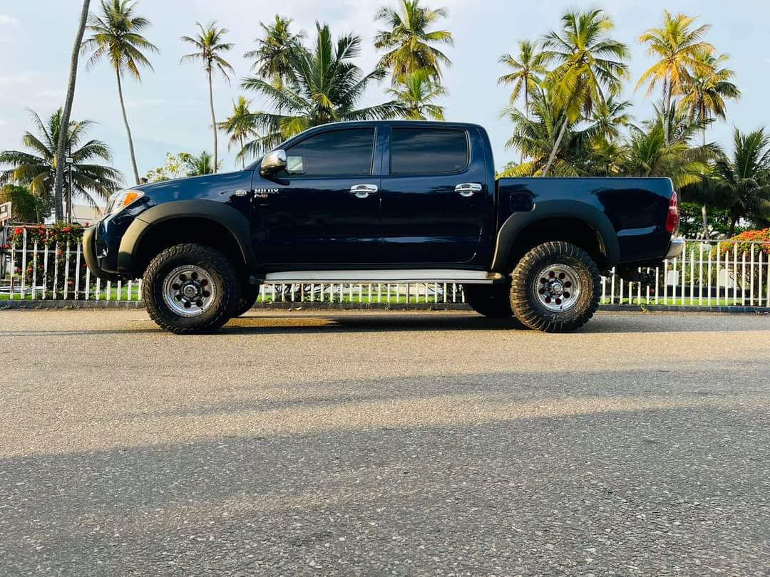 Toyota hilux for sale sri lanka
