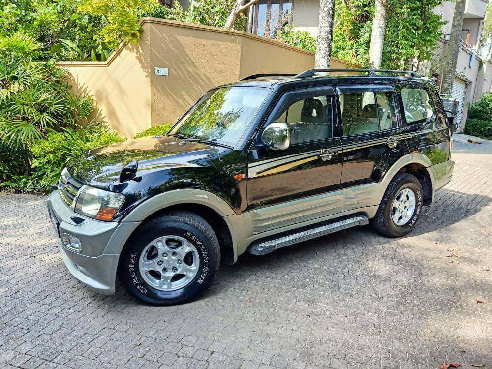 Mitsubishi Montero v76 sri lanka