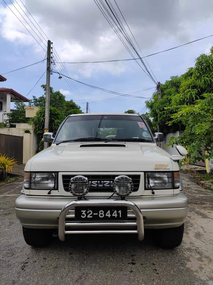 Isuzu bighorn 1991 for sale sri lan