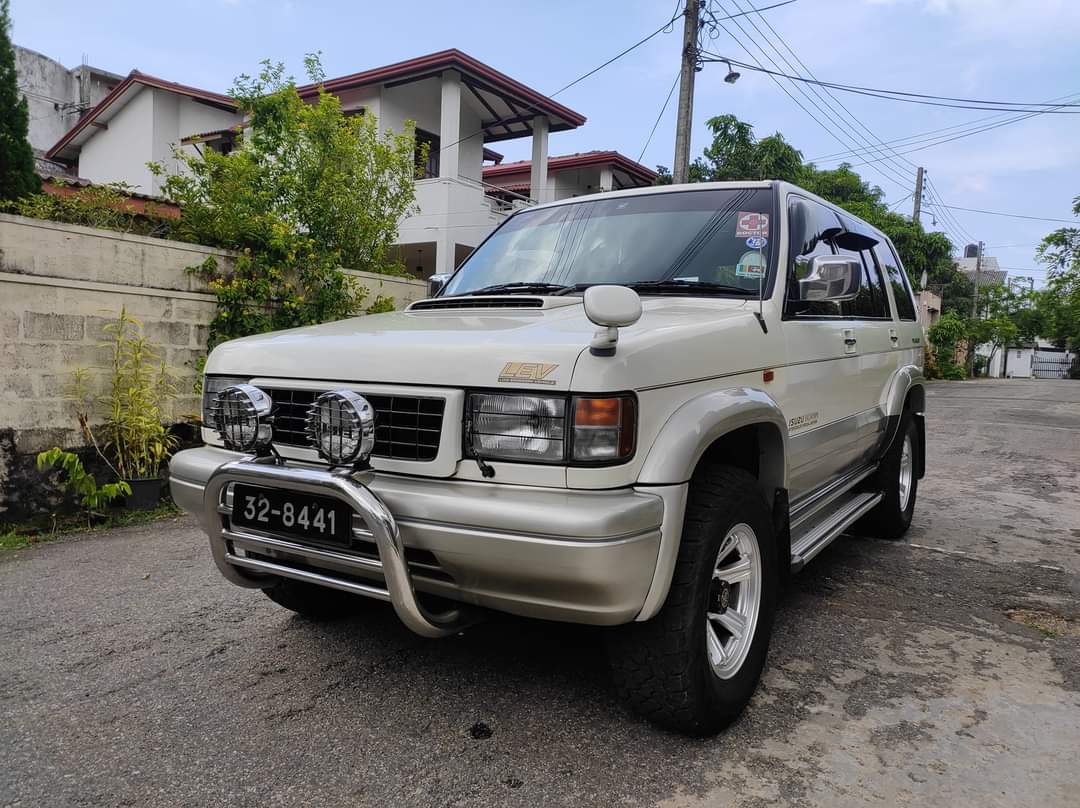 Isuzu bighorn 1991 for sale sri lan