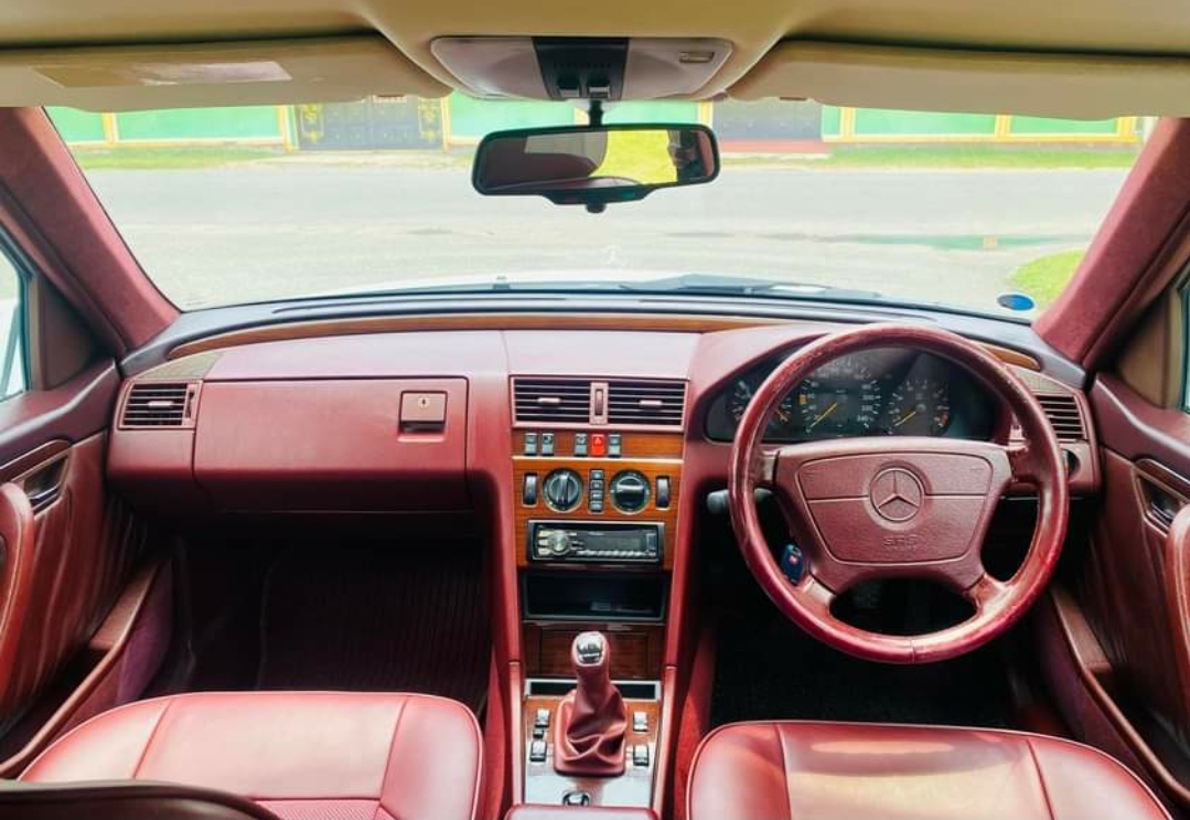 MeMercedes Benz w202 c180