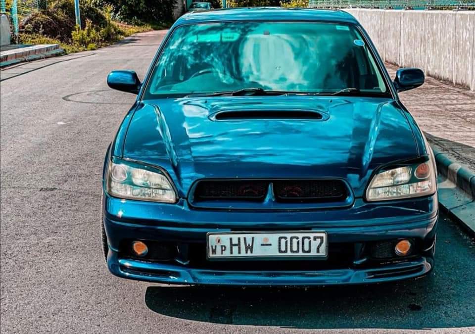 Subaru lelegacy b4