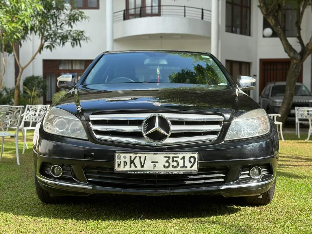 MERCEDES BENZ C180