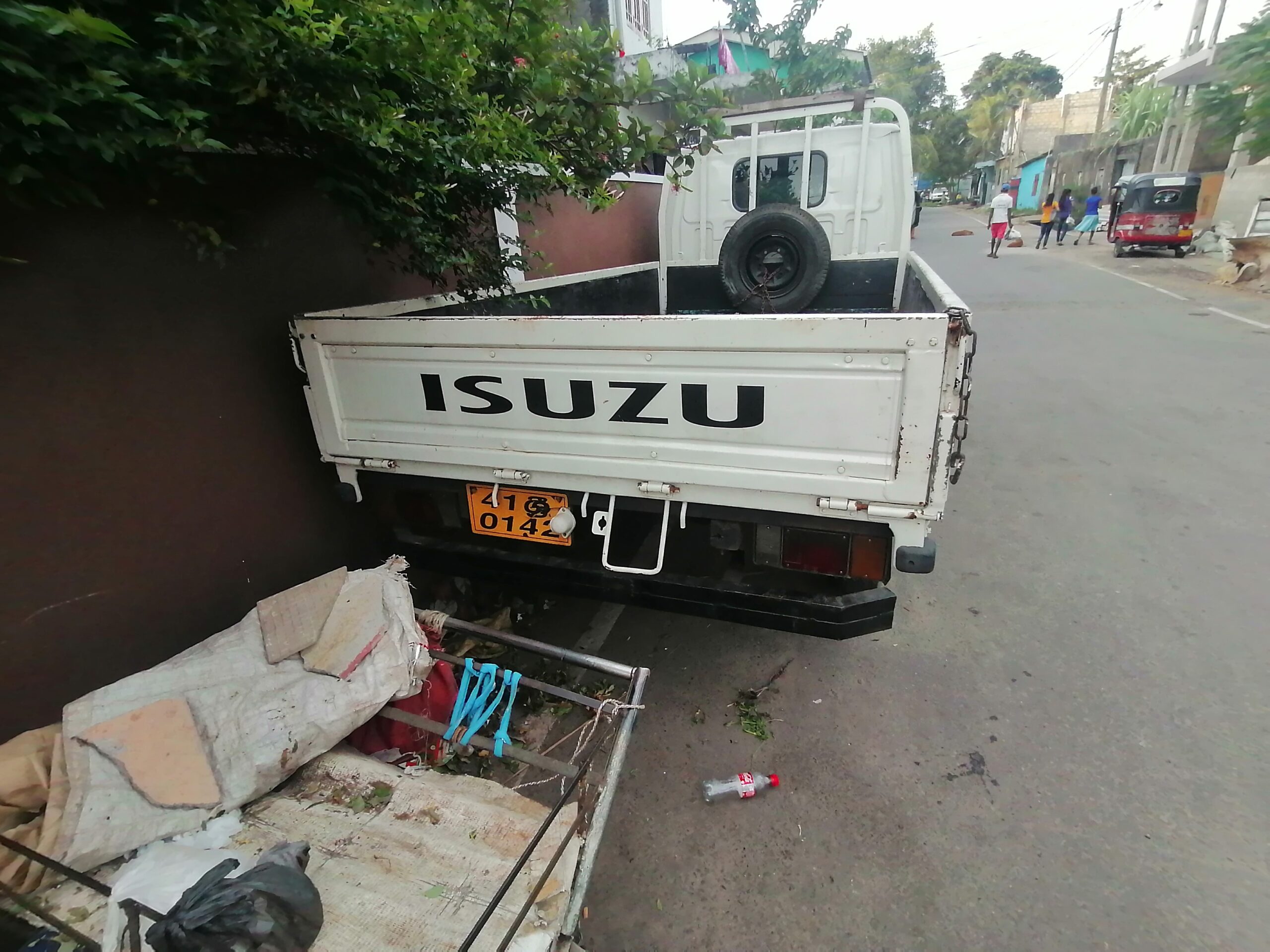 Isuzu 41ශිු