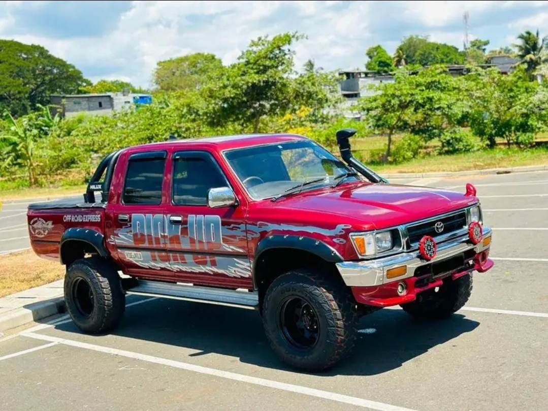 Toyota hilux for sale sri lanka
