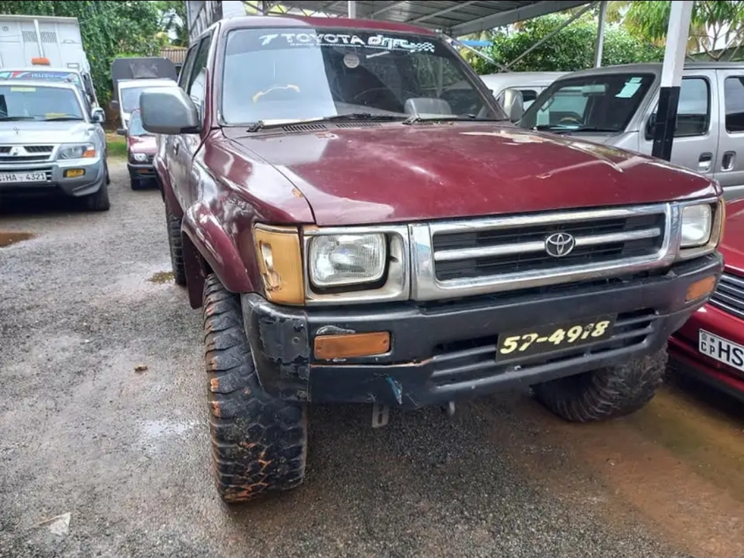 Toyota hilux 106 for sale sri lanka
