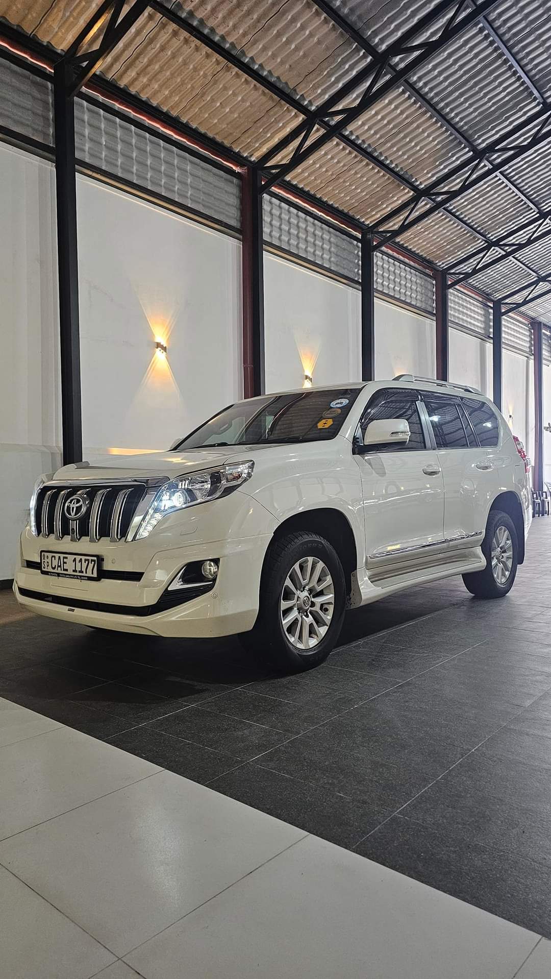 Landcruiser prado 2014 sri lanka
