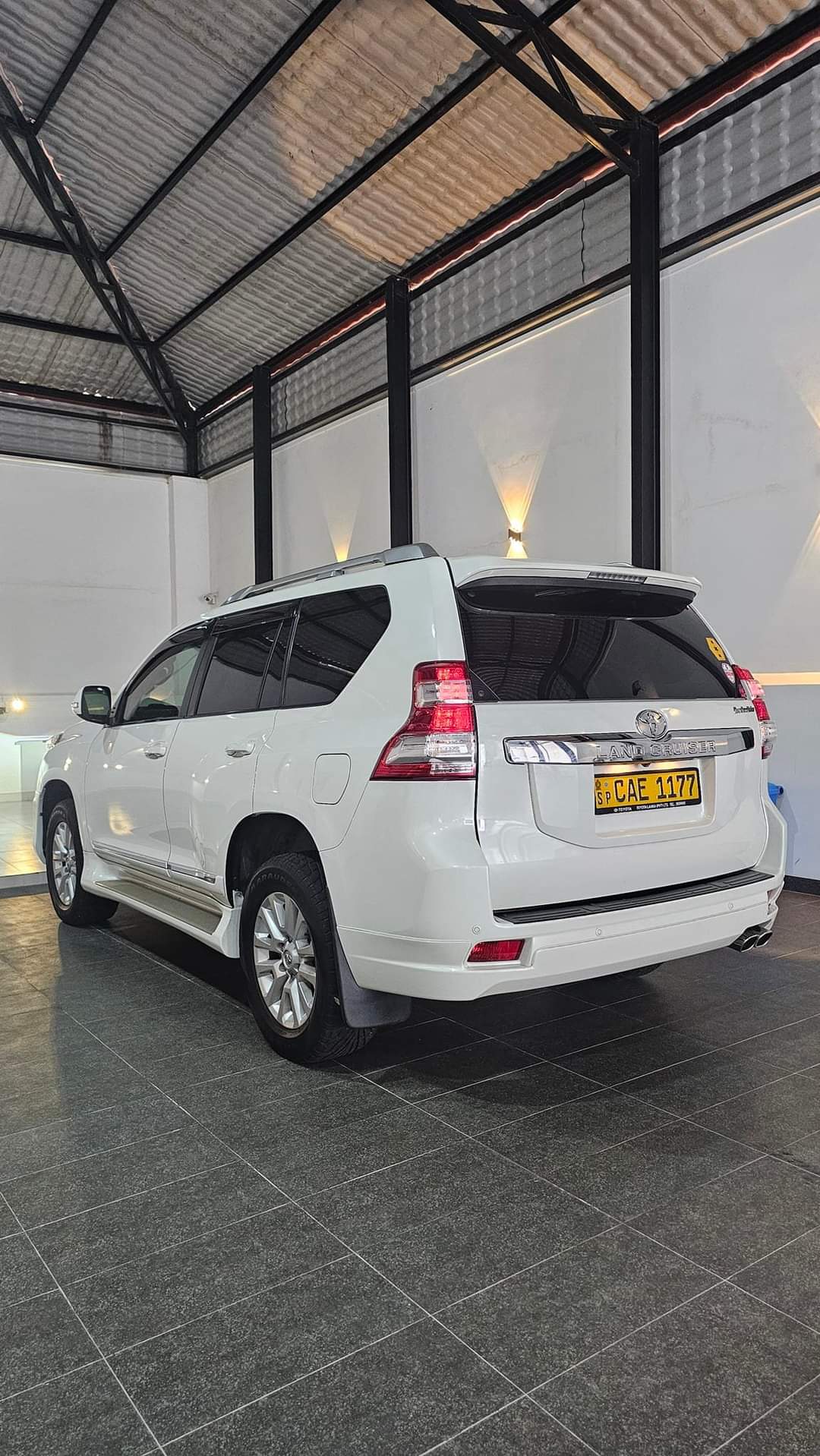 Landcruiser prado 2014 sri lanka