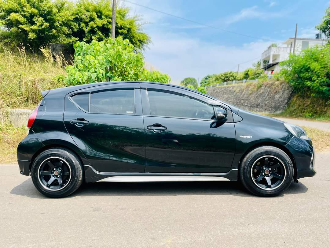 Toyota aqua for sale sri lanka