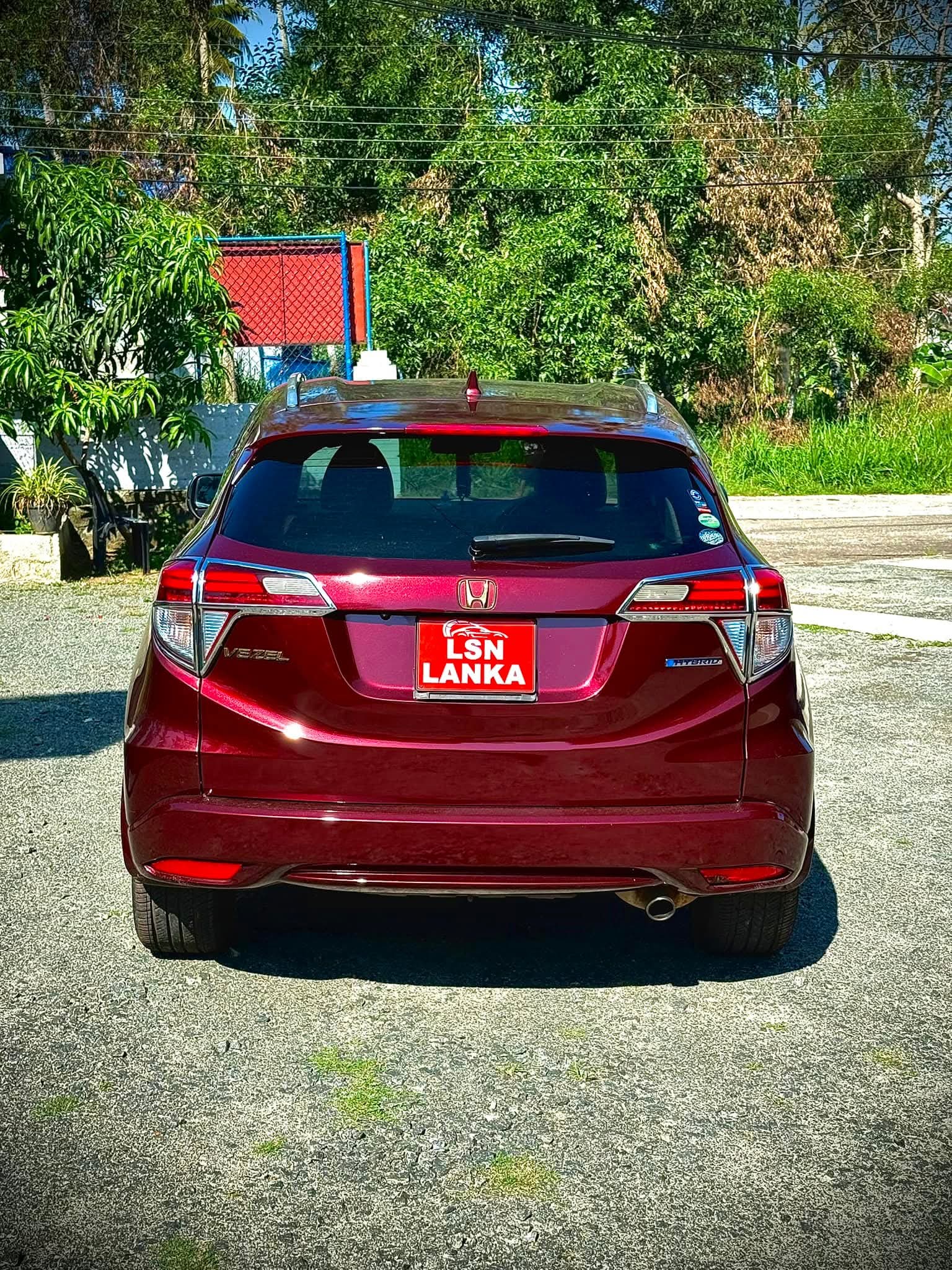 Honda Vezel for Rent