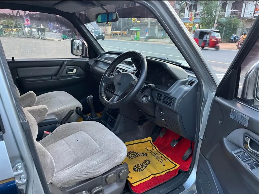 Mitsubishi Pajero sale in Sri lanka