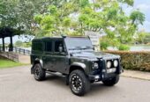 Land rover defender sri lanka