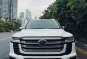 Toyota land cruiser LC300 sri lanka