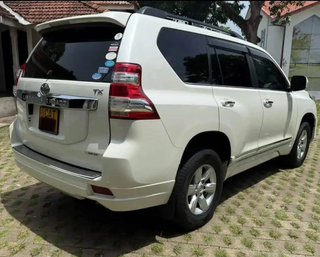 Toyota land ccruser for sri lanka